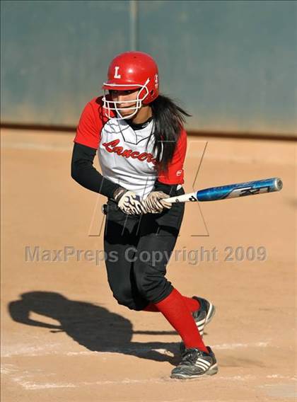 Thumbnail 2 in San Clemente vs. Lutheran (Woodbridge Classic) photogallery.