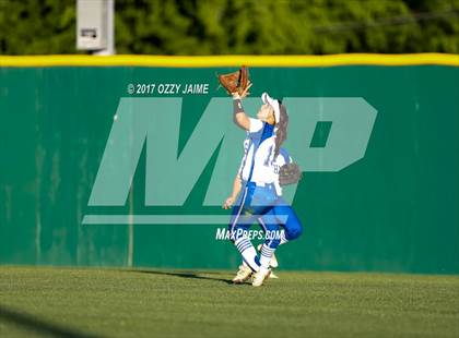 Thumbnail 2 in MacArthur [Douglas] vs Madison photogallery.