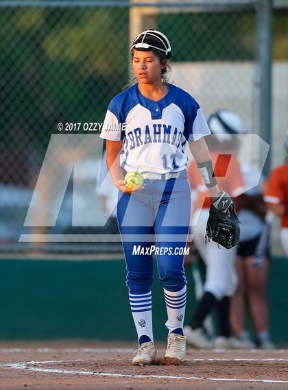 Thumbnail 1 in MacArthur [Douglas] vs Madison photogallery.