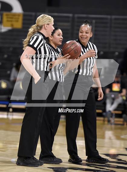 Thumbnail 1 in Ribet Academy vs Serra (CIF Southern Regional D1 Final) photogallery.