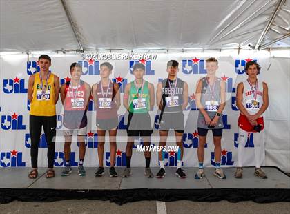 Thumbnail 2 in UIL Cross Country 3A Finals (5K) photogallery.