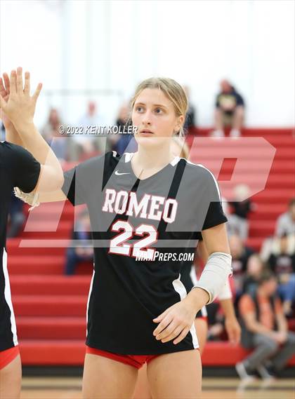 Thumbnail 2 in Utica Eisenhower @ Romeo photogallery.