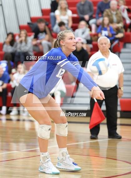 Thumbnail 3 in Utica Eisenhower @ Romeo photogallery.