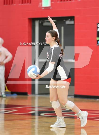 Thumbnail 2 in Utica Eisenhower @ Romeo photogallery.