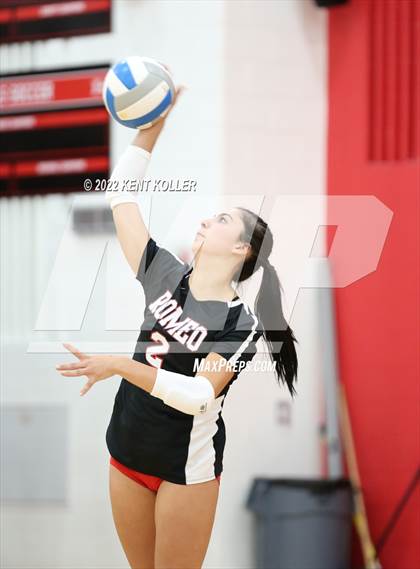 Thumbnail 1 in Utica Eisenhower @ Romeo photogallery.