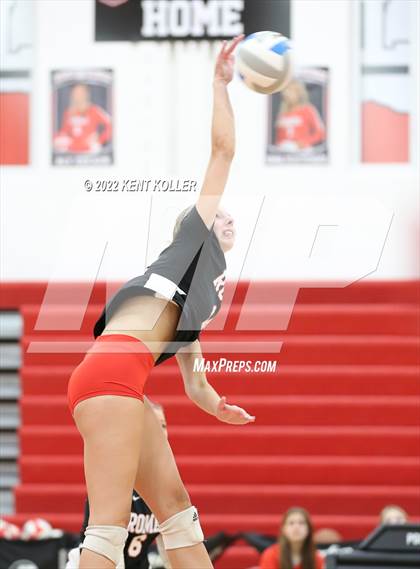 Thumbnail 1 in Utica Eisenhower @ Romeo photogallery.