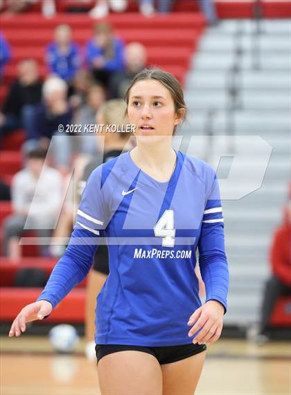 Thumbnail 2 in Utica Eisenhower @ Romeo photogallery.