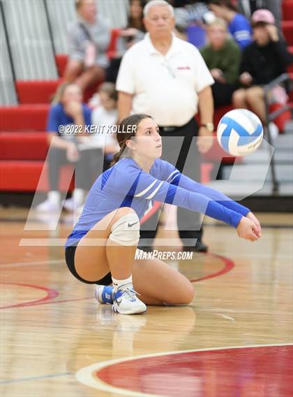 Thumbnail 3 in Utica Eisenhower @ Romeo photogallery.