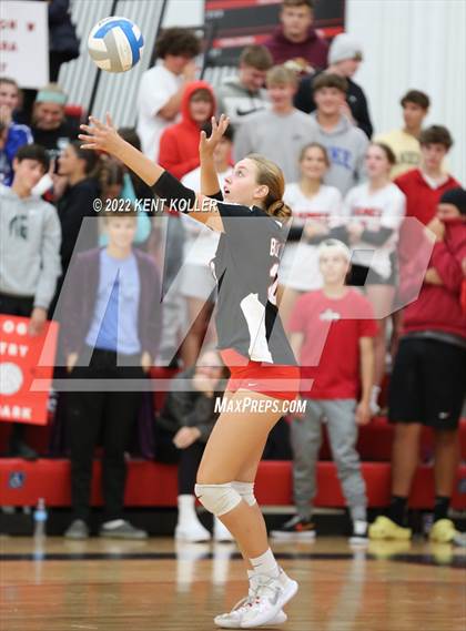Thumbnail 2 in Utica Eisenhower @ Romeo photogallery.
