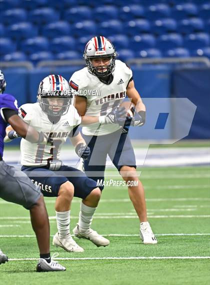 Thumbnail 2 in Corpus Christi Veterans Memorial vs College Station (UIL 5A Regional Semifinal) photogallery.