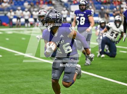 Thumbnail 1 in Corpus Christi Veterans Memorial vs College Station (UIL 5A Regional Semifinal) photogallery.