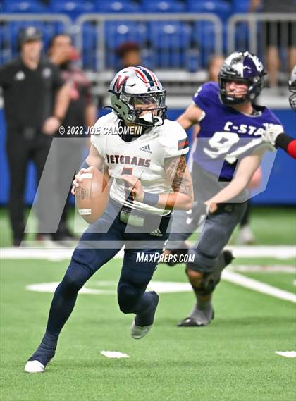 Thumbnail 1 in Corpus Christi Veterans Memorial vs College Station (UIL 5A Regional Semifinal) photogallery.