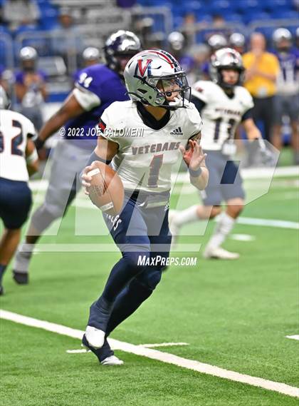 Thumbnail 3 in Corpus Christi Veterans Memorial vs College Station (UIL 5A Regional Semifinal) photogallery.