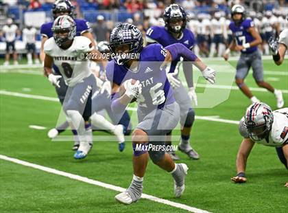 Thumbnail 3 in Corpus Christi Veterans Memorial vs College Station (UIL 5A Regional Semifinal) photogallery.