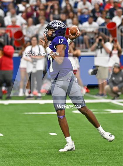Thumbnail 2 in Corpus Christi Veterans Memorial vs College Station (UIL 5A Regional Semifinal) photogallery.
