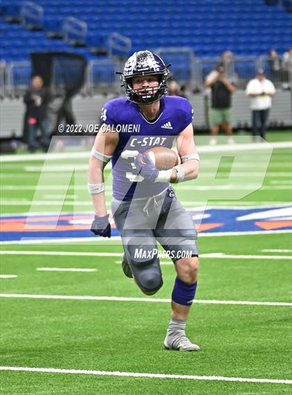 Thumbnail 2 in Corpus Christi Veterans Memorial vs College Station (UIL 5A Regional Semifinal) photogallery.