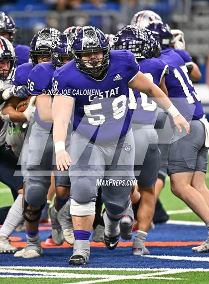 Thumbnail 2 in Corpus Christi Veterans Memorial vs College Station (UIL 5A Regional Semifinal) photogallery.