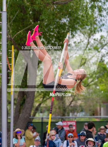 Thumbnail 2 in CHSAA Finals photogallery.