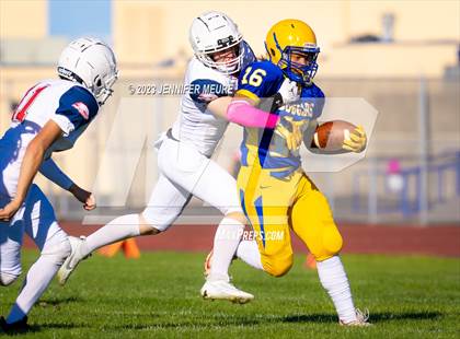 Thumbnail 2 in Redwood Christian @ Newark Memorial photogallery.