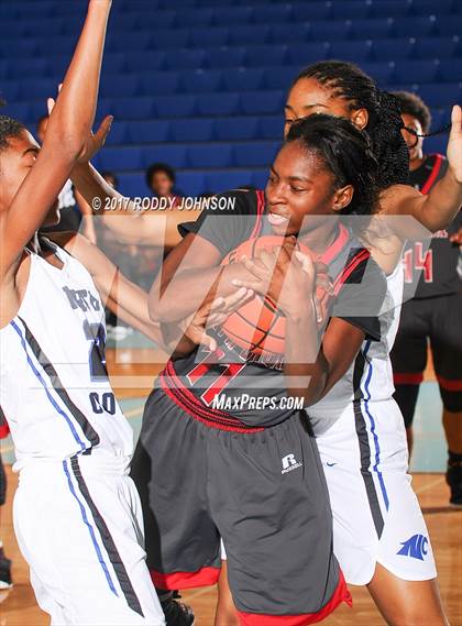 Thumbnail 1 in North Crowley vs. North Shore (McDonald's Texas Invitational) photogallery.