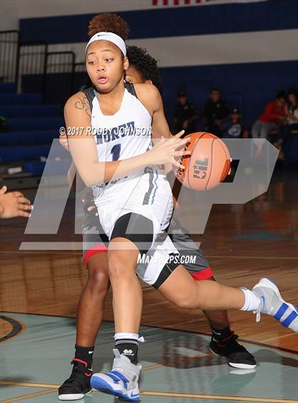 Thumbnail 3 in North Crowley vs. North Shore (McDonald's Texas Invitational) photogallery.