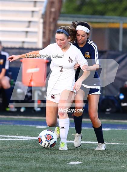 Thumbnail 3 in Loyola Academy vs. Glenbrook South (IHSA 3A Sectional Semifinal) photogallery.