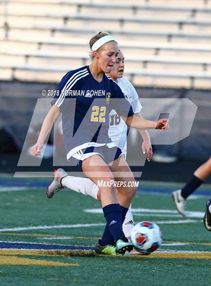 Thumbnail 3 in Loyola Academy vs. Glenbrook South (IHSA 3A Sectional Semifinal) photogallery.