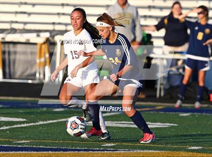 Thumbnail 2 in Loyola Academy vs. Glenbrook South (IHSA 3A Sectional Semifinal) photogallery.