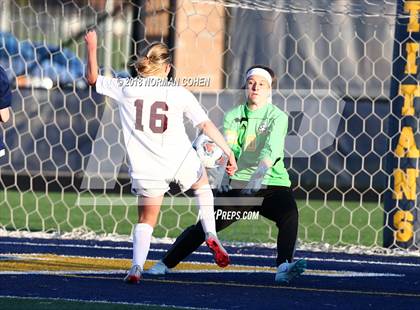 Thumbnail 3 in Loyola Academy vs. Glenbrook South (IHSA 3A Sectional Semifinal) photogallery.