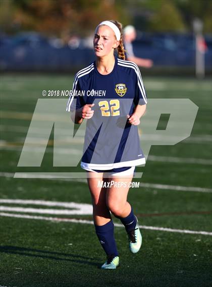 Thumbnail 3 in Loyola Academy vs. Glenbrook South (IHSA 3A Sectional Semifinal) photogallery.