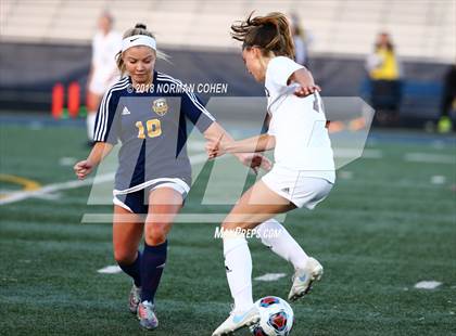 Thumbnail 3 in Loyola Academy vs. Glenbrook South (IHSA 3A Sectional Semifinal) photogallery.