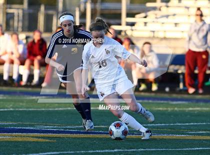 Thumbnail 3 in Loyola Academy vs. Glenbrook South (IHSA 3A Sectional Semifinal) photogallery.