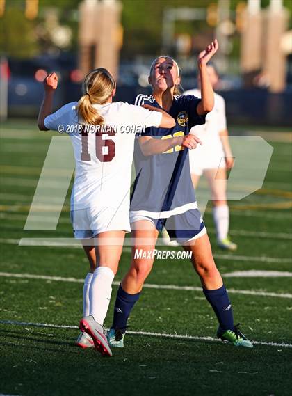 Thumbnail 2 in Loyola Academy vs. Glenbrook South (IHSA 3A Sectional Semifinal) photogallery.