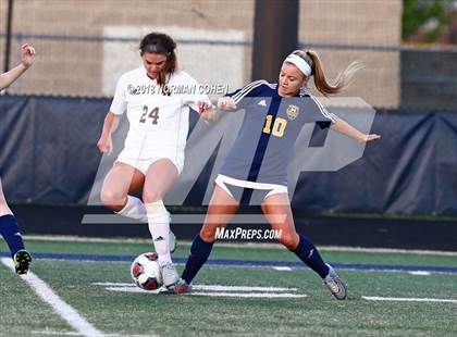 Thumbnail 3 in Loyola Academy vs. Glenbrook South (IHSA 3A Sectional Semifinal) photogallery.