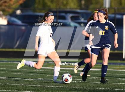 Thumbnail 2 in Loyola Academy vs. Glenbrook South (IHSA 3A Sectional Semifinal) photogallery.