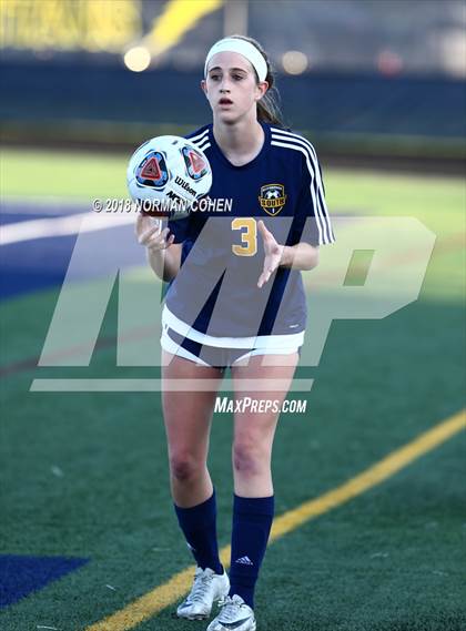 Thumbnail 2 in Loyola Academy vs. Glenbrook South (IHSA 3A Sectional Semifinal) photogallery.