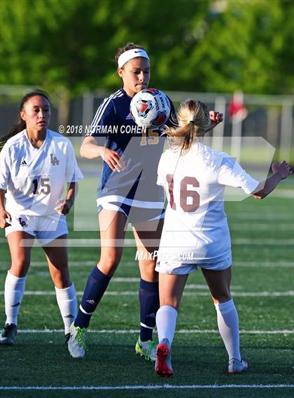 Thumbnail 2 in Loyola Academy vs. Glenbrook South (IHSA 3A Sectional Semifinal) photogallery.