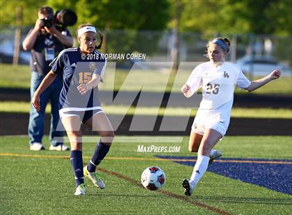 Thumbnail 2 in Loyola Academy vs. Glenbrook South (IHSA 3A Sectional Semifinal) photogallery.