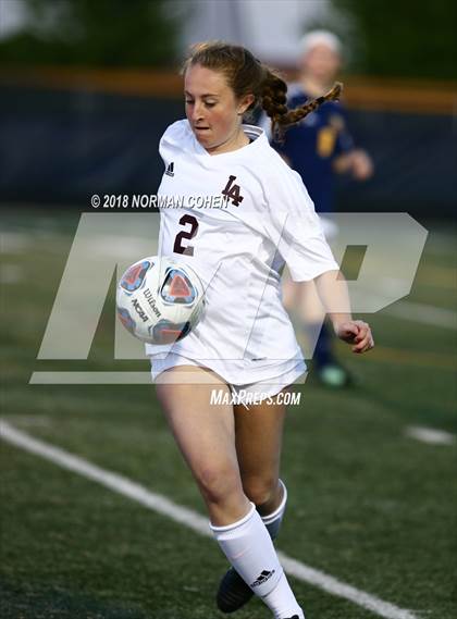 Thumbnail 2 in Loyola Academy vs. Glenbrook South (IHSA 3A Sectional Semifinal) photogallery.