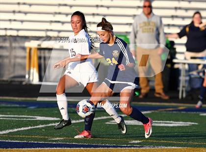 Thumbnail 3 in Loyola Academy vs. Glenbrook South (IHSA 3A Sectional Semifinal) photogallery.