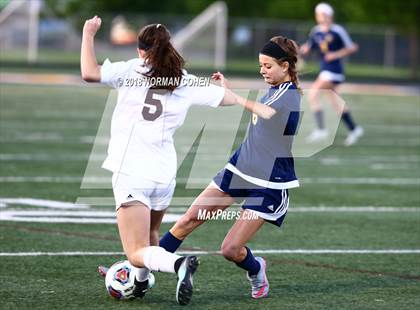 Thumbnail 2 in Loyola Academy vs. Glenbrook South (IHSA 3A Sectional Semifinal) photogallery.