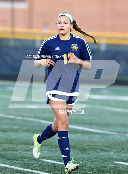Thumbnail 2 in Loyola Academy vs. Glenbrook South (IHSA 3A Sectional Semifinal) photogallery.