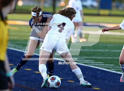 Thumbnail 2 in Loyola Academy vs. Glenbrook South (IHSA 3A Sectional Semifinal) photogallery.
