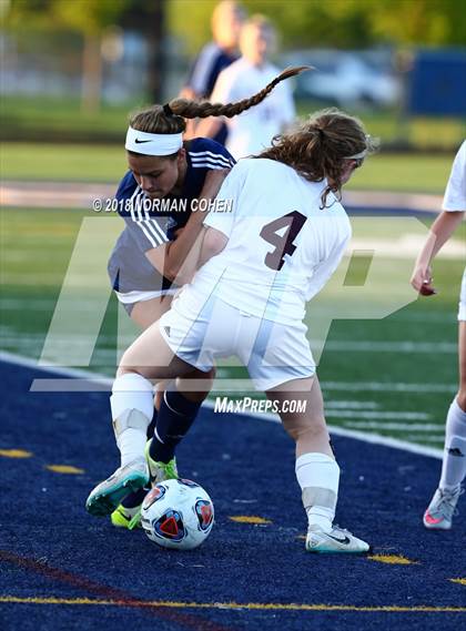 Thumbnail 3 in Loyola Academy vs. Glenbrook South (IHSA 3A Sectional Semifinal) photogallery.