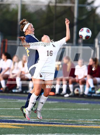 Thumbnail 2 in Loyola Academy vs. Glenbrook South (IHSA 3A Sectional Semifinal) photogallery.