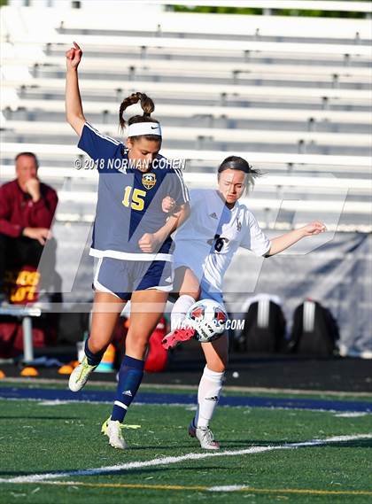 Thumbnail 2 in Loyola Academy vs. Glenbrook South (IHSA 3A Sectional Semifinal) photogallery.