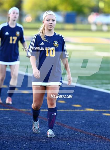 Thumbnail 2 in Loyola Academy vs. Glenbrook South (IHSA 3A Sectional Semifinal) photogallery.