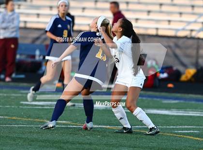 Thumbnail 3 in Loyola Academy vs. Glenbrook South (IHSA 3A Sectional Semifinal) photogallery.