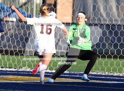 Thumbnail 2 in Loyola Academy vs. Glenbrook South (IHSA 3A Sectional Semifinal) photogallery.