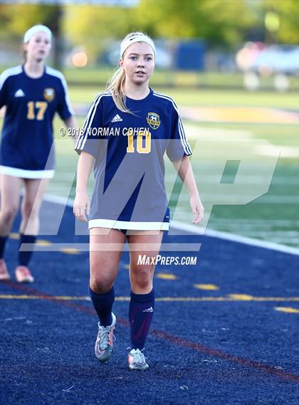 Thumbnail 1 in Loyola Academy vs. Glenbrook South (IHSA 3A Sectional Semifinal) photogallery.